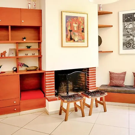 Estea ● Coral Tree In Villa