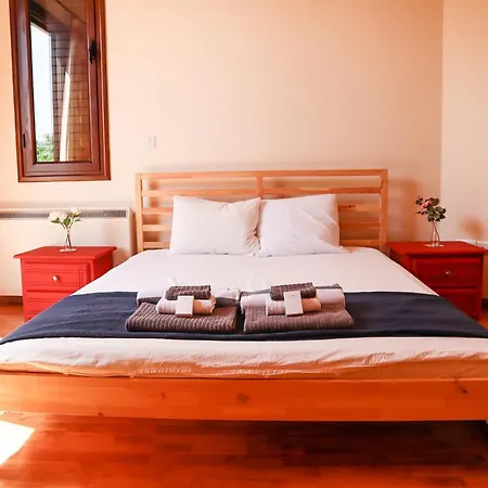 Villa Estea ● Coral Tree In Kiszónerga